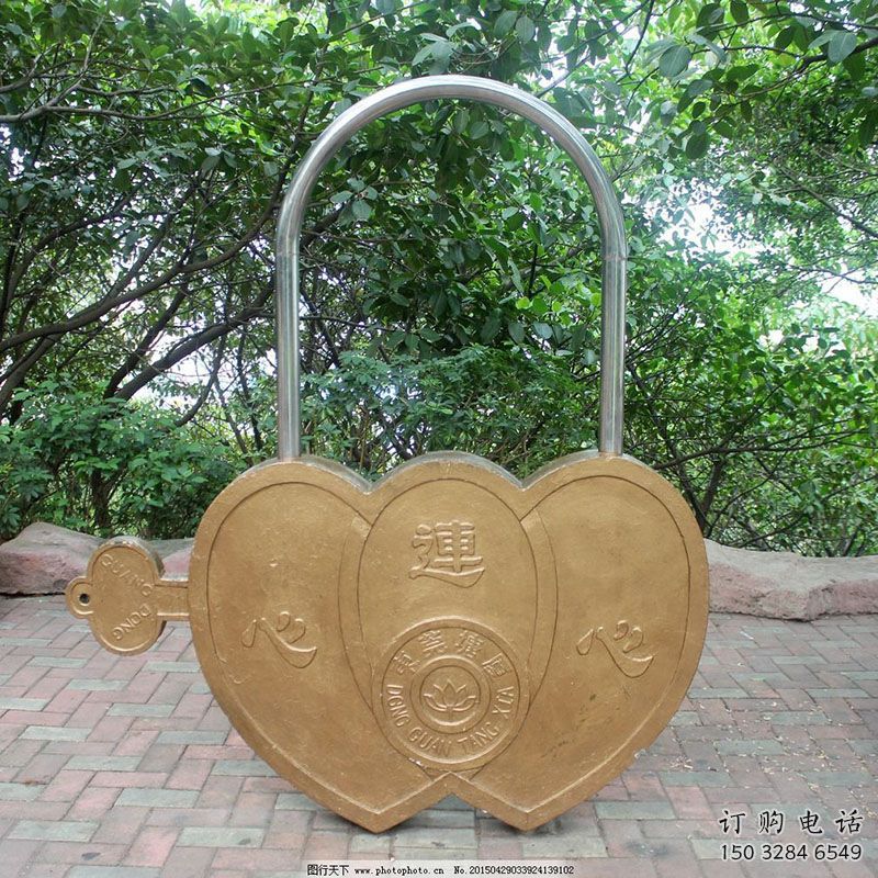 鋼結構同心鎖雕塑指用，景觀雕塑，園林鎖子雕塑點擊