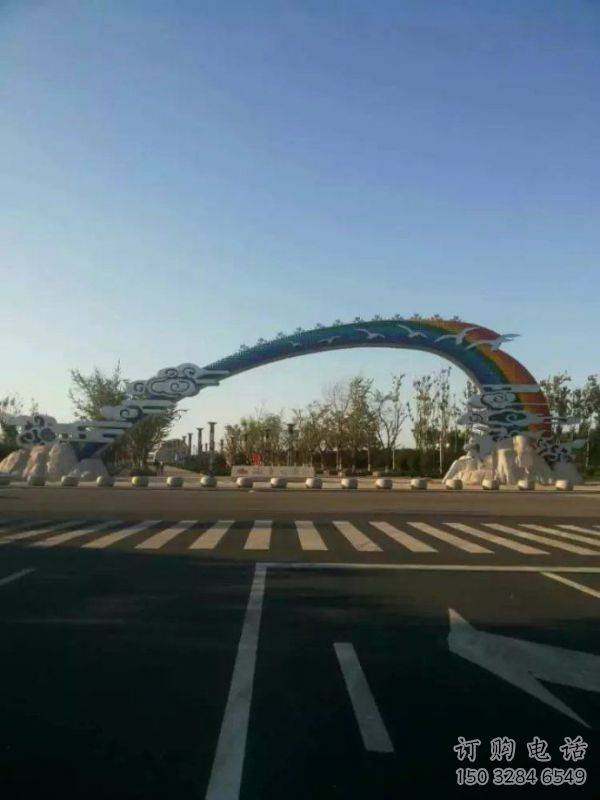 汕尾云朵大門雕塑，公園美陳元素，不銹鋼云朵大門雕塑