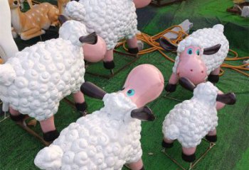 臺江小區(qū)小羊雕塑，彩繪動物雕塑，抽象效果