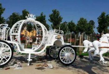 裕華廣場馬車雕塑