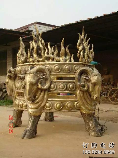 湘潭廣場(chǎng)福鼎雕塑