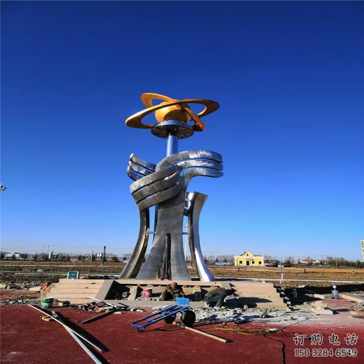 白下精神堡壘雕塑