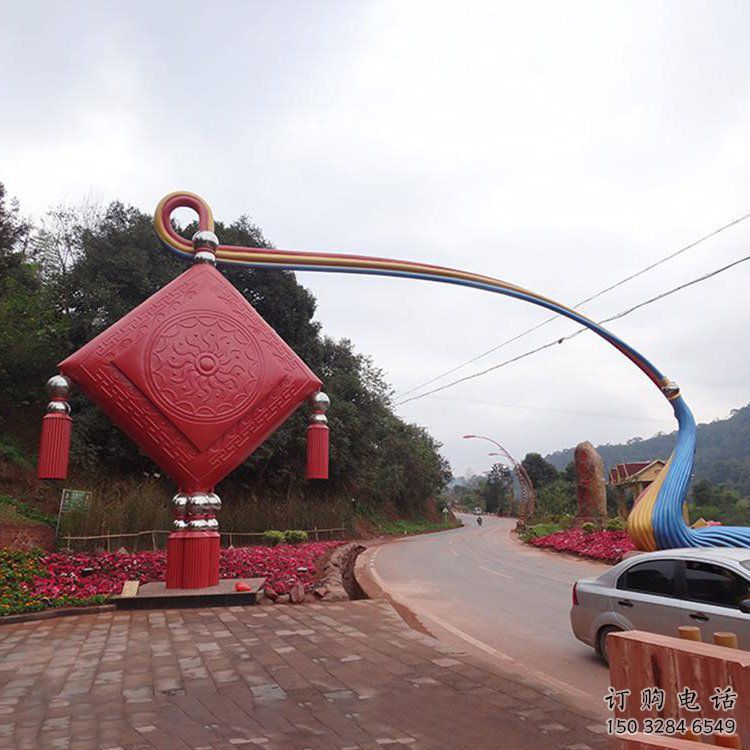 吐魯番街道中國結雕塑